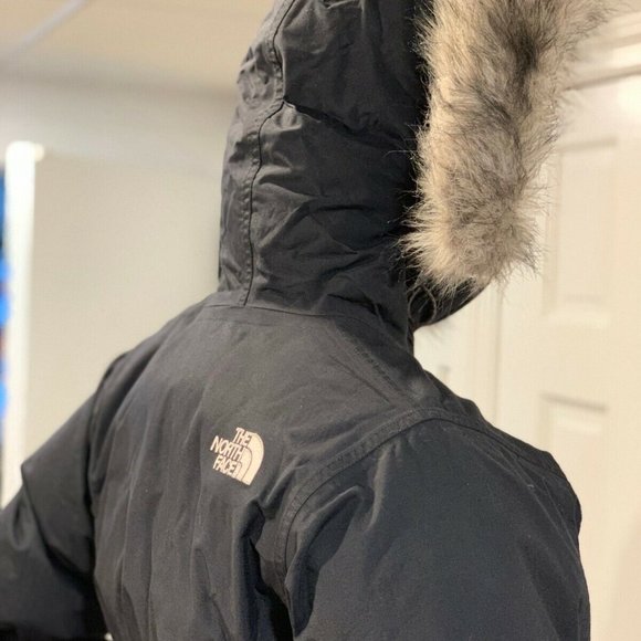 THE NORTH FACE Women's Jacket w/ FUR Hood WARM - Picture 7 of 10
